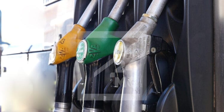 CARBURANT – Un écart moyen de 25% entre les prix affichés à la pompe et la vérité des prix