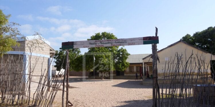 ENSEIGNEMENT – Le recrutement des nouveaux enseignants “Fram” et bénévole reste suspendu, insiste Marie Michelle Sahondrarimalala
