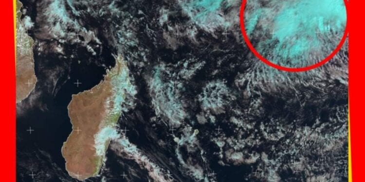 MÉTÉO – Une perturbation tropicale à 2 800 km au Nord Est d’Antsiranana