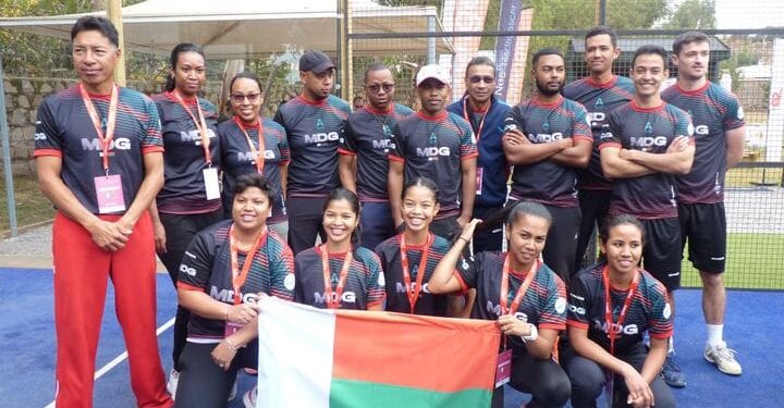 SPORTS – Madagascar prend le titre chez les hommes et finit deuxième chez les femmes à l&rsquo;Island Padel Cup