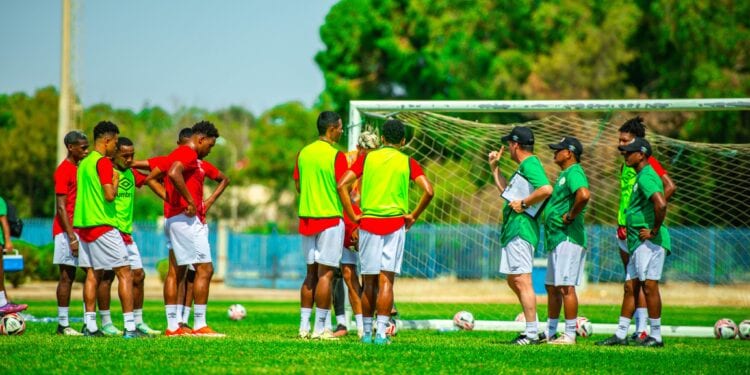 FOOTBALL – Cinq joueurs s’envolent avec le staff technique pour le Maroc pour la double confrontation face à la Gambie