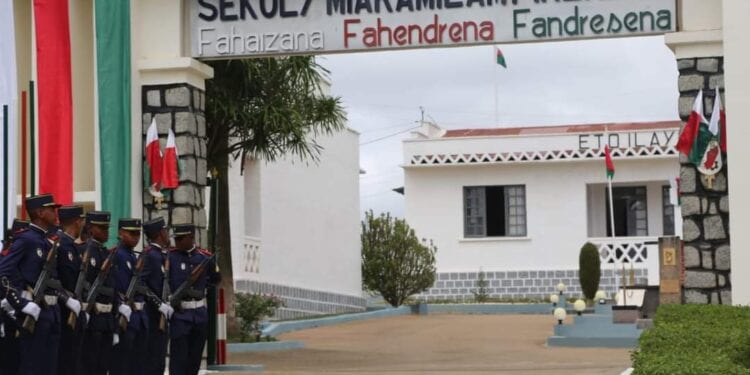 FORCES ARMÉES – La Faculté de médecine de l’Université de Fianarantsoa intègre la liste des établissements partenaires de la Semipi