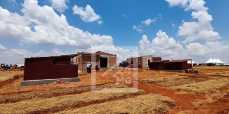 HABITAT – Les sept premières familles qui vont habiter la “nouvelle ville rurale” de Fieferamanga installées