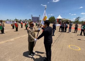 FORCES ARMÉES – Le président de la République remet les étendards aux officiers généraux promus au titre de l’année 2023