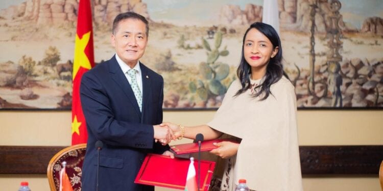SANTE – La Chine va fournir des appareils d’hémodialyse à Madagascar
