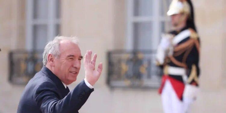 FRANCE – Deux anciens Premiers ministres nommés ministres dans le gouvernement Bayrou