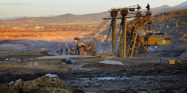 SECTEUR EXTRACTIF – 1 102 permis miniers en attente de décision d’annulation en 2024