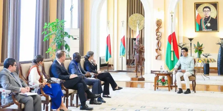 PARTENARIAT – La Banque mondiale réitère son soutien à la mise en œuvre des réformes dans le secteur de l’énergie à Madagascar