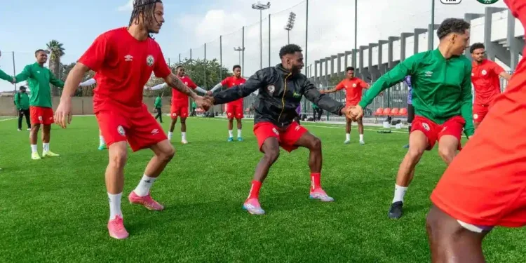 FOOTBALL – Les Barea au complet pour l’entraînement officiel avant leur match