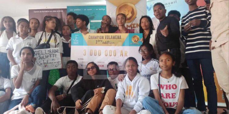 ART ORATOIRE – Le lycée Henri Charles d’Ankaditoho remporte la première édition du concours de débat inter-lycées Volamena