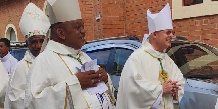 EGLISE CATHOLIQUE – Les évêques appellent les fidèles à “traduire l’amour par des actes concrets dans tous les aspects de la vie”