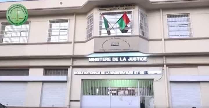 ADMINISTRATION – Le délai de dépôt des candidatures au concours d’entrée à l’ENMG pour recruter 150 élèves-magistrats reporté au 29 août