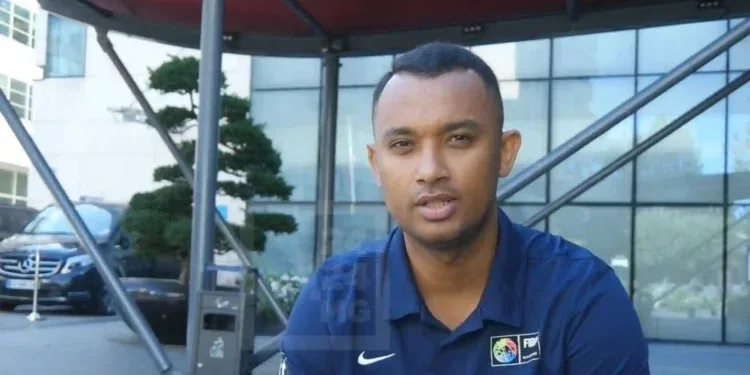 BASKETBALL – Yann Vézo Davidson une nouvelle fois au Youth Basketball Champions League