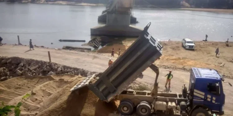 INFRASTRUCTURES – Début des travaux pour l’installation d’un pont modulaire à Mahavavy sur la RN6