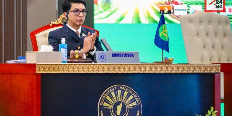 DIPLOMATIE – Clôture du Sommet de la SADC entre solennité et festivité