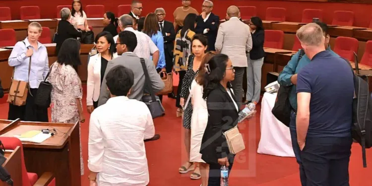 COMMERCE – Le niveau de taxation imposé par Donald Trump sur les exportations malgaches vers les Etats-Unis accueilli positivement par Madagascar