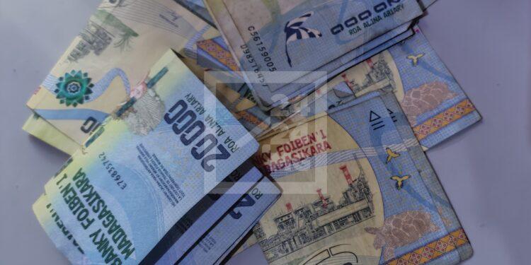 MONNAIE – Un nouveau fil de sécurité pour la nouvelle série de billets actualisés de 10 000 et 20 000 ariary