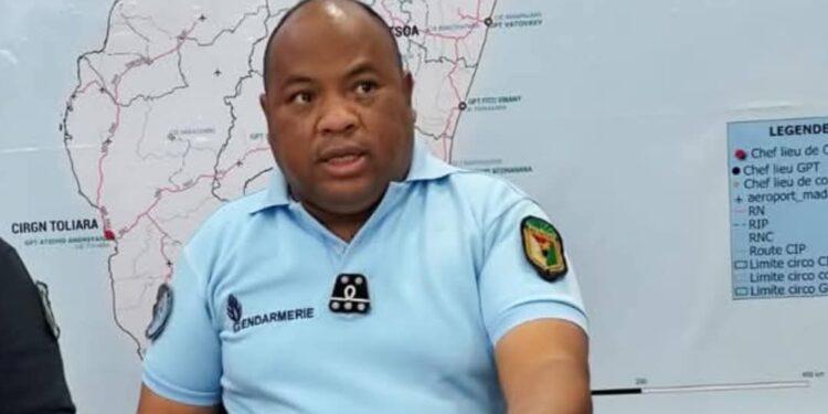 GENDARMERIE – Le colonel Tahina Ravelomanana prend la direction de la lutte contre le terrorisme, les stupéfiants et la criminalité transnationale organisée