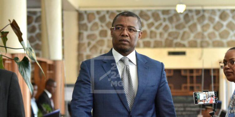 PARLEMENT – Siteny Randrianasoloniaiko en déplacement à Maurice « en tant que président du Comité olympique malgache », selon l’Assemblée nationale