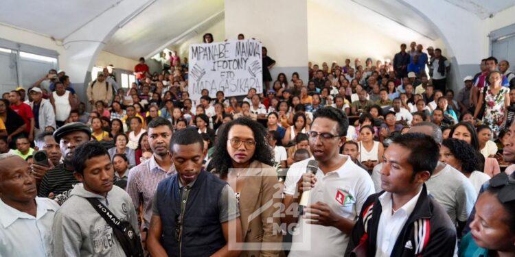 REVENDICATIONS – Les enseignants du mouvement « Mpanabe manova ifotony » lancent un ultimatum de 48 heures à la ministre de l’Education nationale
