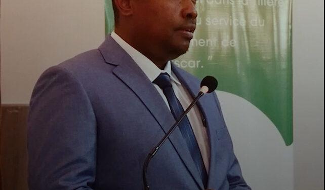 CARL ANDRIAMPARANY, MINISTRE DES MINES – “Notre devoir est de relancer les dossiers qui n’ont pas abouti par le passé”.