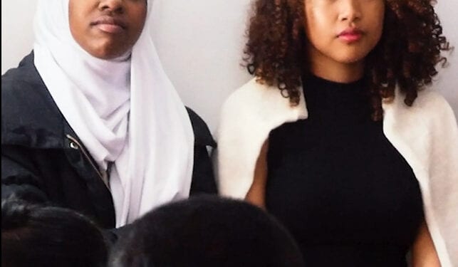 Tambiniaina David Ramaheninarison, Gérant de Le Journal de l’étudiant – « Nous apprenons aux jeunes à savoir exprimer leurs idées avec élégance, c’est-à-dire dans le respect de toute personne avec qui ils échangent.»