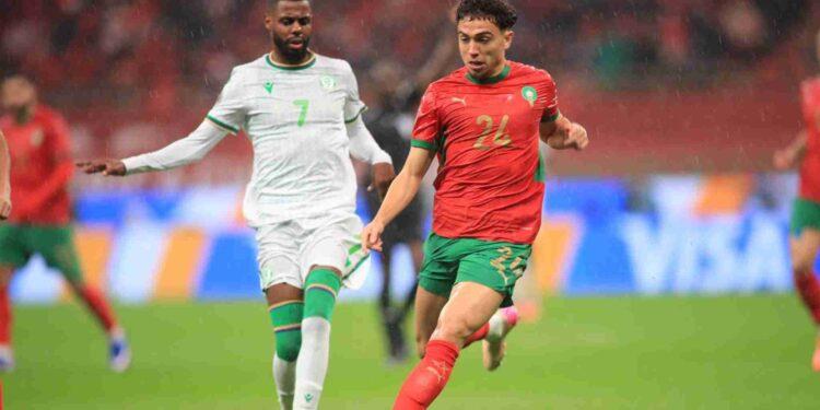 FOOTBALL – Les Comores, avec un Yannick Pandor héroïque, s’inclinent face au Maroc lors du match d’ouverture de la CAN