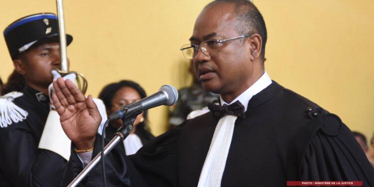 JUSTICE – Ferdinand Rakotoarisoa Ranary prend officiellement ses fonctions de bâtonnier de l’Ordre des avocats