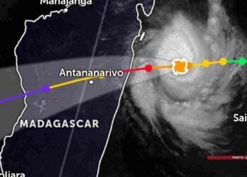 CATASTROPHES – Des rafales jusqu’à 250 km/h annoncées avec le cyclone tropical Gezani attendu ce mardi après-midi 