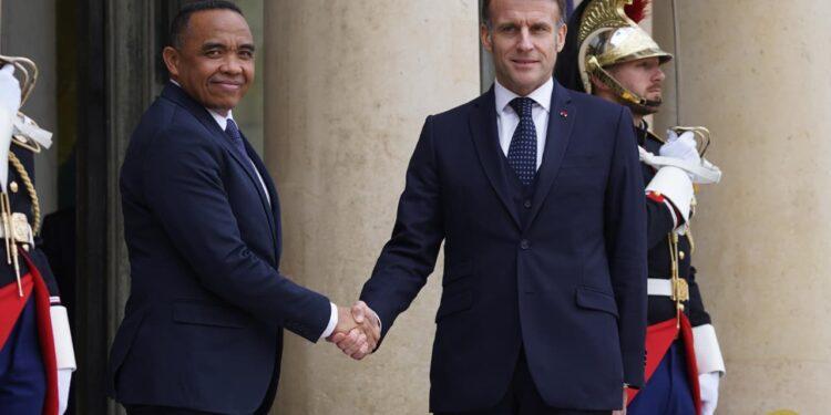 Journée chargée pour le Colonel Michaël Randrianirina en visite de travail à Paris ce mardi 24 février.