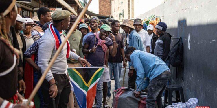 AFRIQUE DU SUD – Trois étrangers blessés dans une marche contre les migrants dans une ville du KwaZulu-Natal