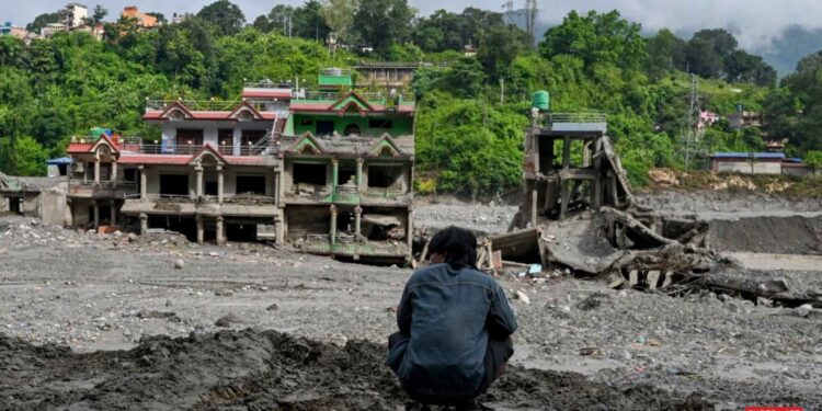CATASTROPHE – Le bilan des inondations au Népal et en Chine dépasse 900 morts, près de 4.800 personnes toujours portées disparues