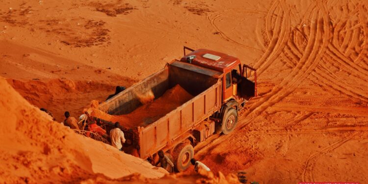 SECTEUR EXTRACTIF – L’Etat annonce l’attribution de l’exploitation des réserves de bauxite de Manantenina à Picadilly Management Limited 