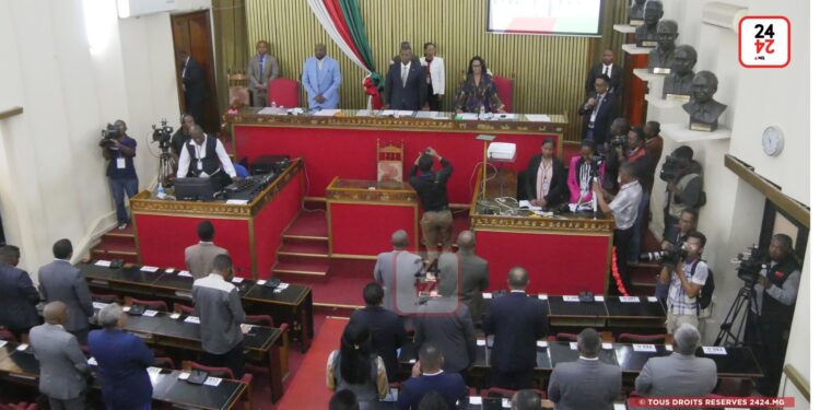 ASSEMBLÉE NATIONALE – Tsimbazaza mène des consultations dans le cadre de l’examen du projet de loi sur les communications électroniques et les infrastructures numériques