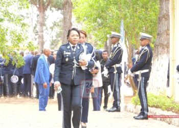 SÉCURITÉ PUBLIQUE – 712 policiers dont 10% de femmes promus reçoivent leurs nouveaux galons