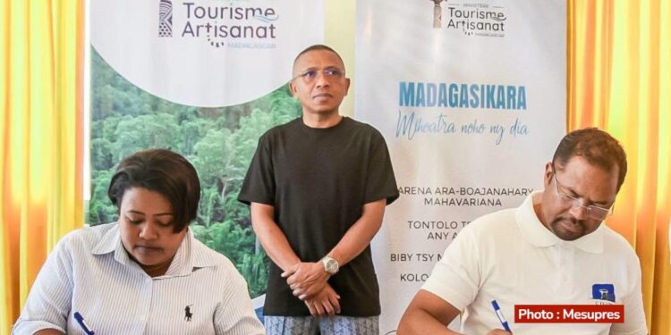 ENSEIGNEMENT – Une convention pour mieux impliquer les professionnels à la conception et à la mise en œuvre des formations supérieures en tourisme et hôtellerie