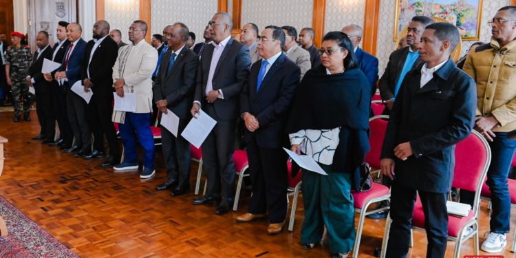 VIE DE LA NATION – La plateforme politique Firaisankina ouvre la série de consultations pour la préparation des élections à Iavoloha