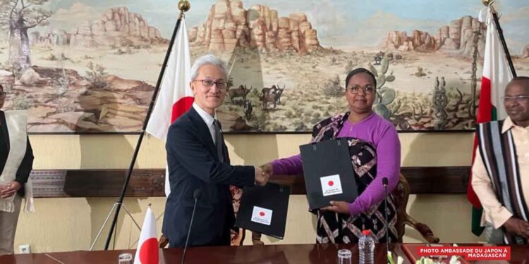 COOPÉRATION – Du riz d’une valeur de 300 millions de yens offert par le Japon à commercialiser pour financer des projets de développement