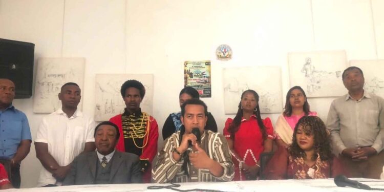 CULTURE – Le Vakodrazana à la conquête d’une nouvelle génération avec “Vaky Sehatra”