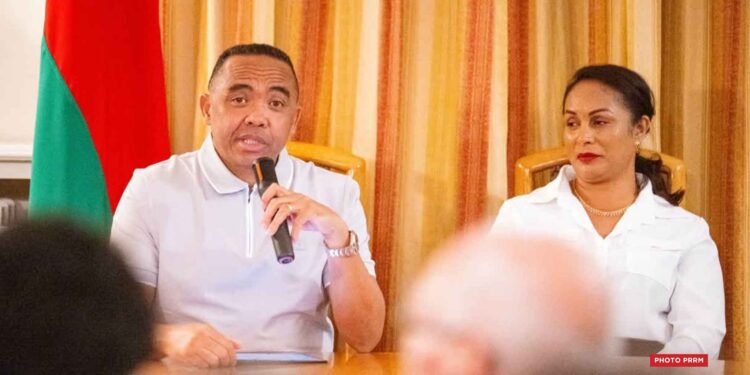 COLONEL MICHAËL RANDRIANIRINA :  “La diaspora peut constituer une source de revenus pour le pays”