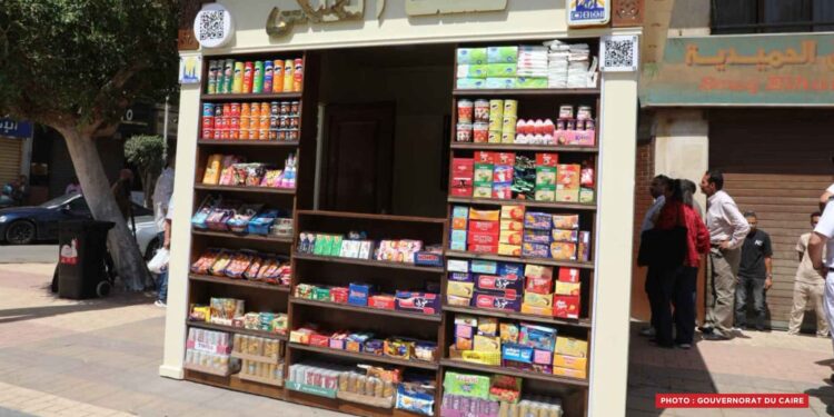 COMMERCE DE RUES – Le Caire uniformise ses kiosques et accorde trois mois aux gérants pour se mettre en conformité