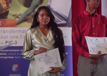 FORMATION PROFESSIONNELLE – 99 jeunes certifiés aux métiers du BPO après sept semaines de formation