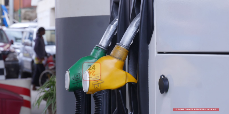 CARBURANT – Hausse de 200 ariary sur le prix du pétrole lampant, prix inchangés pour le gasoil et le supercarburant “au moins jusqu’en décembre”